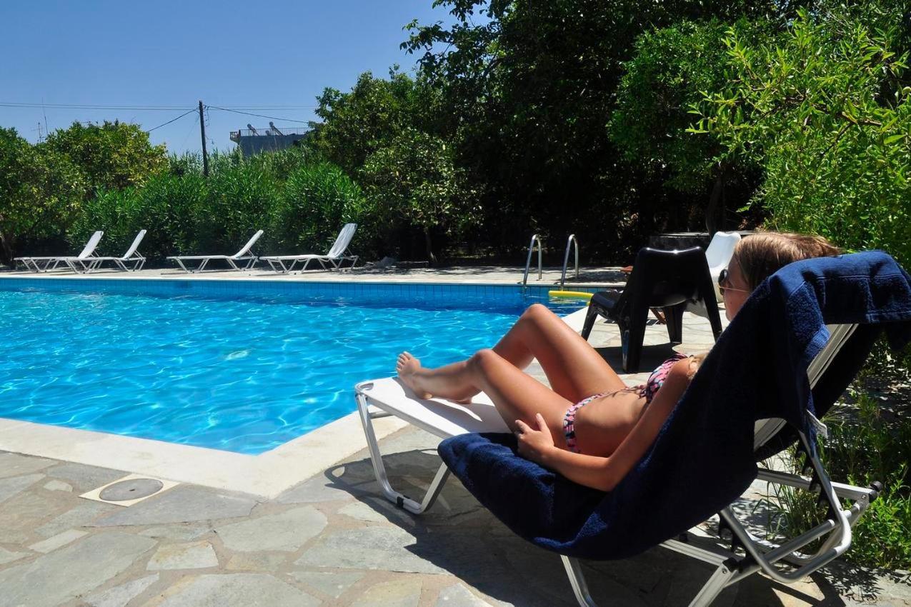 Orange Grove Suites Benitses  Extérieur photo