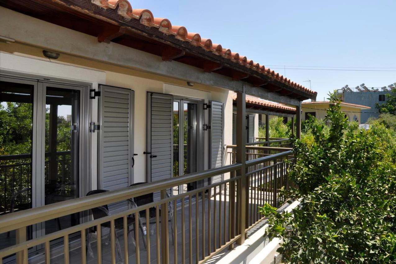 Orange Grove Suites Benitses  Extérieur photo